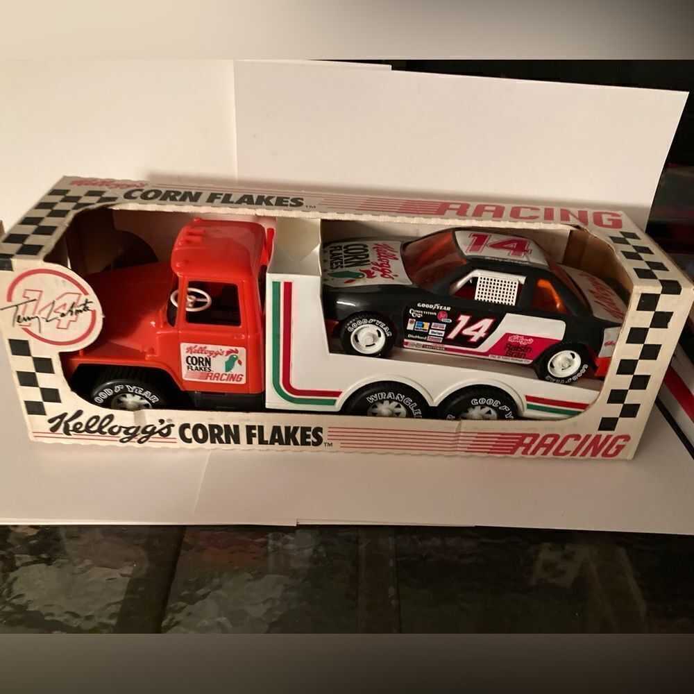American Toys #14 Terry Labonte Raisin Bran NASCAR Car & Transport Truck NIB